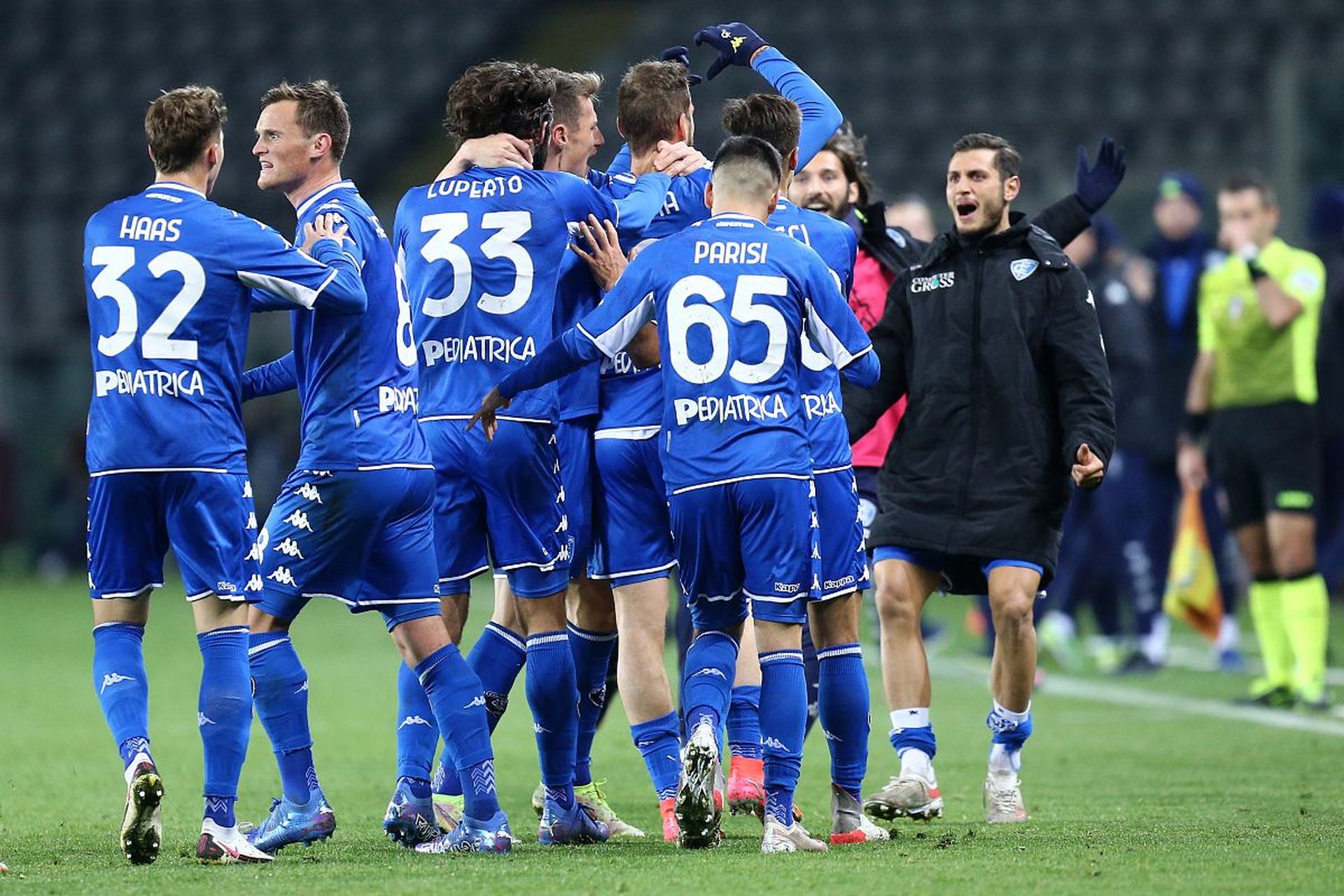 热刺以令人 热刺以令人