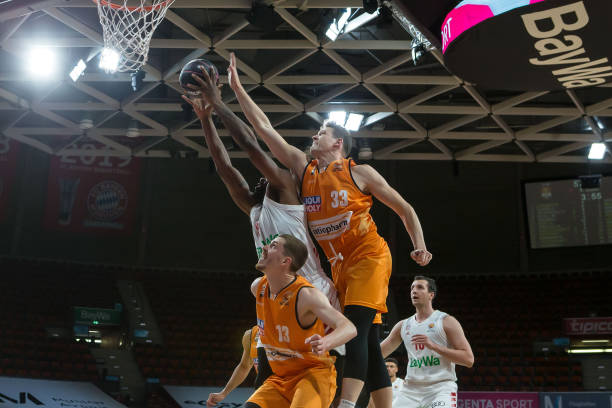 员转会中具 员转会中具