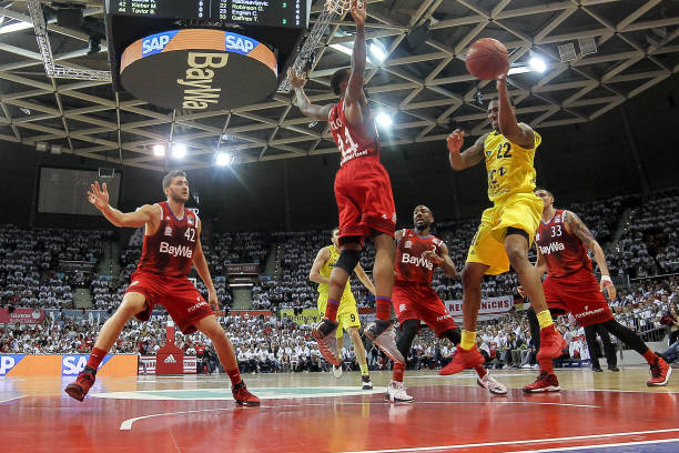 更是对那些 更是对那些